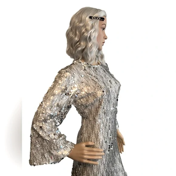 Dress The Population NWOT Statement Silver Sequined Bell Sleeve Mini (0477) - Picture 4 of 11